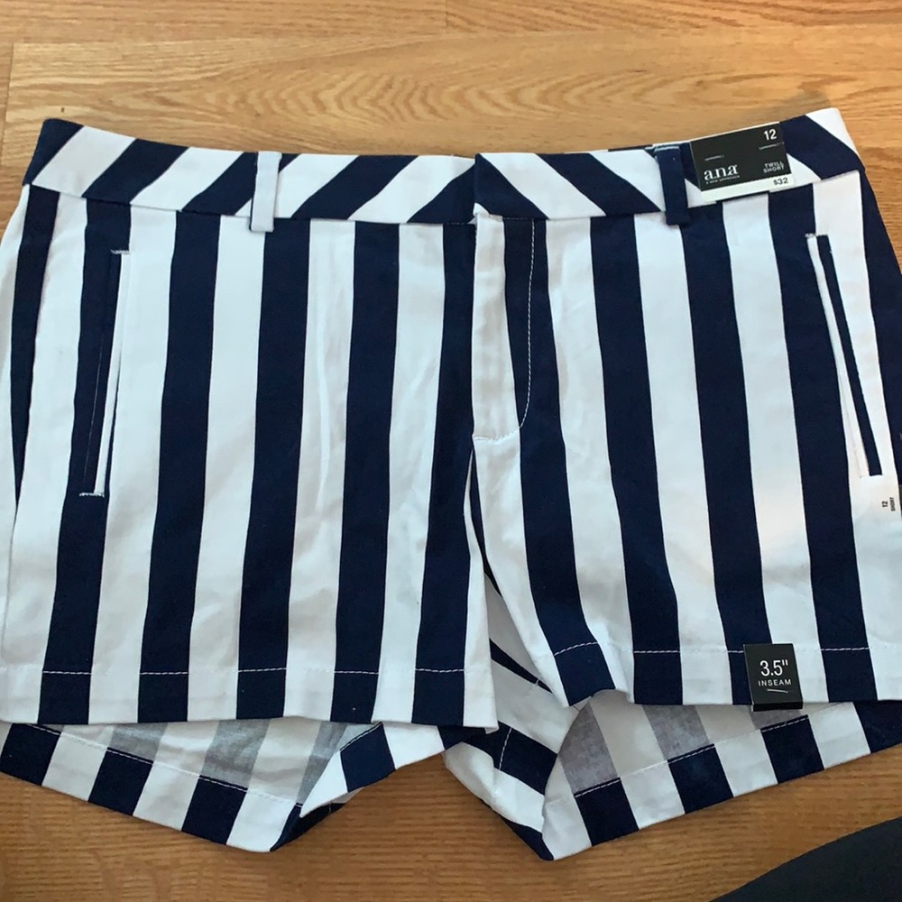 NWT Ana navy blue & white striped shorts